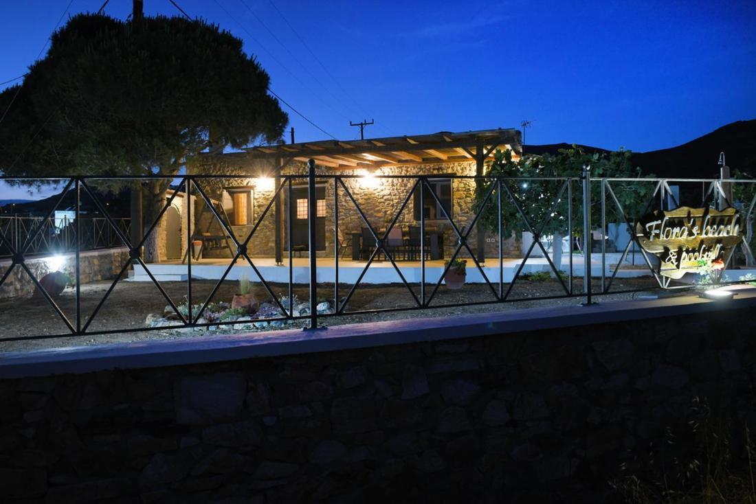 Flora'S Beach And Pool Villa In Syros Liaropa Exterior photo